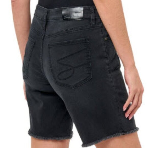 NWT Seven7 Women's Relaxed Mid Rise Bermuda Short - Medium or Black Wash - Picture 4 of 4